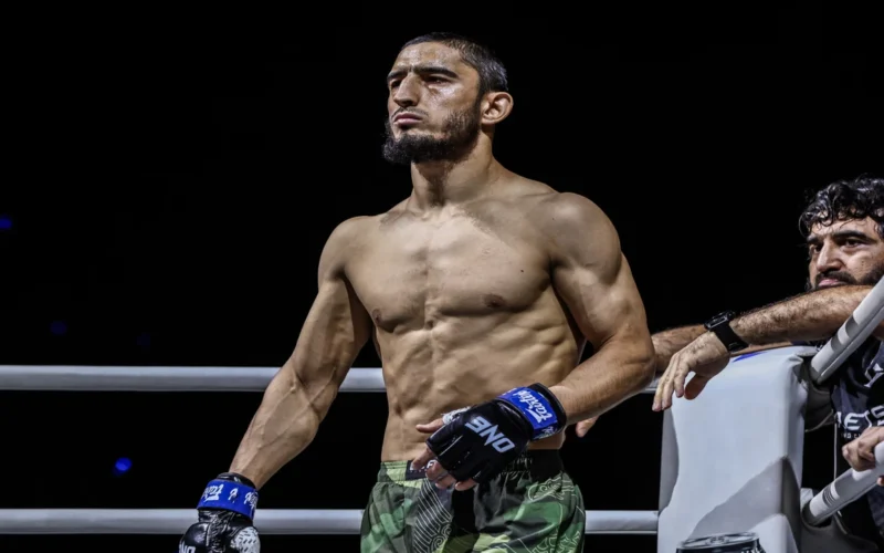 5 إنجازات بارزة لعلي بيك رسولوف غير المهزوم في الوزن الخفيف MMA